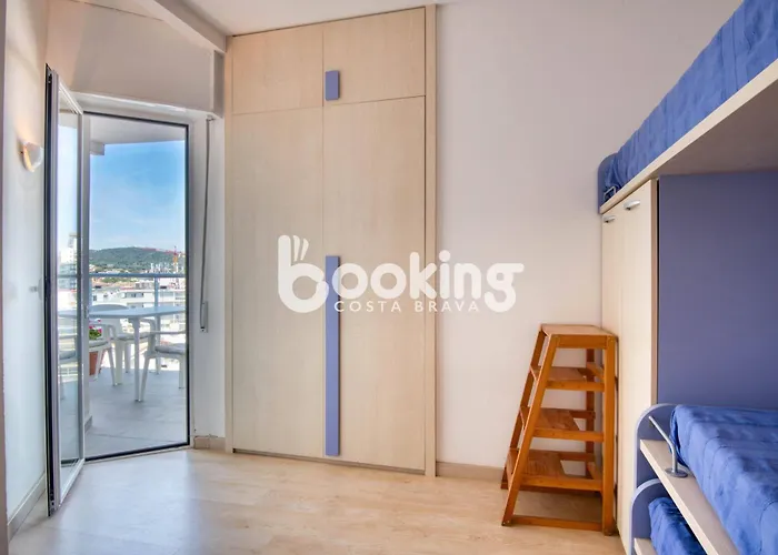 Sicamar Per 5 Persones A Primera Linia De Mar Amb Placa D'aparcament