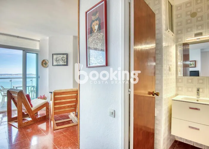 Sicamar Per 5 Persones A Primera Linia De Mar Amb Placa D'aparcament アパート