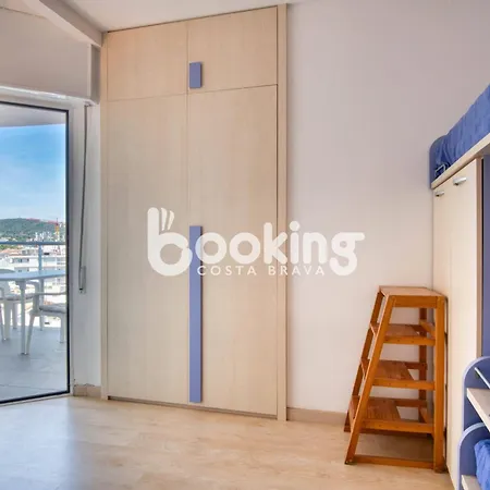 Sicamar Per 5 Persones A Primera Linia De Mar Amb Placa D'aparcament